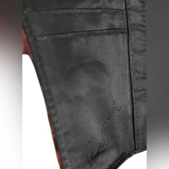 VERA BRADLEY Kiss-lock Wallet - Picture 11 of 14